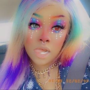 Meet your Posher, Destiny